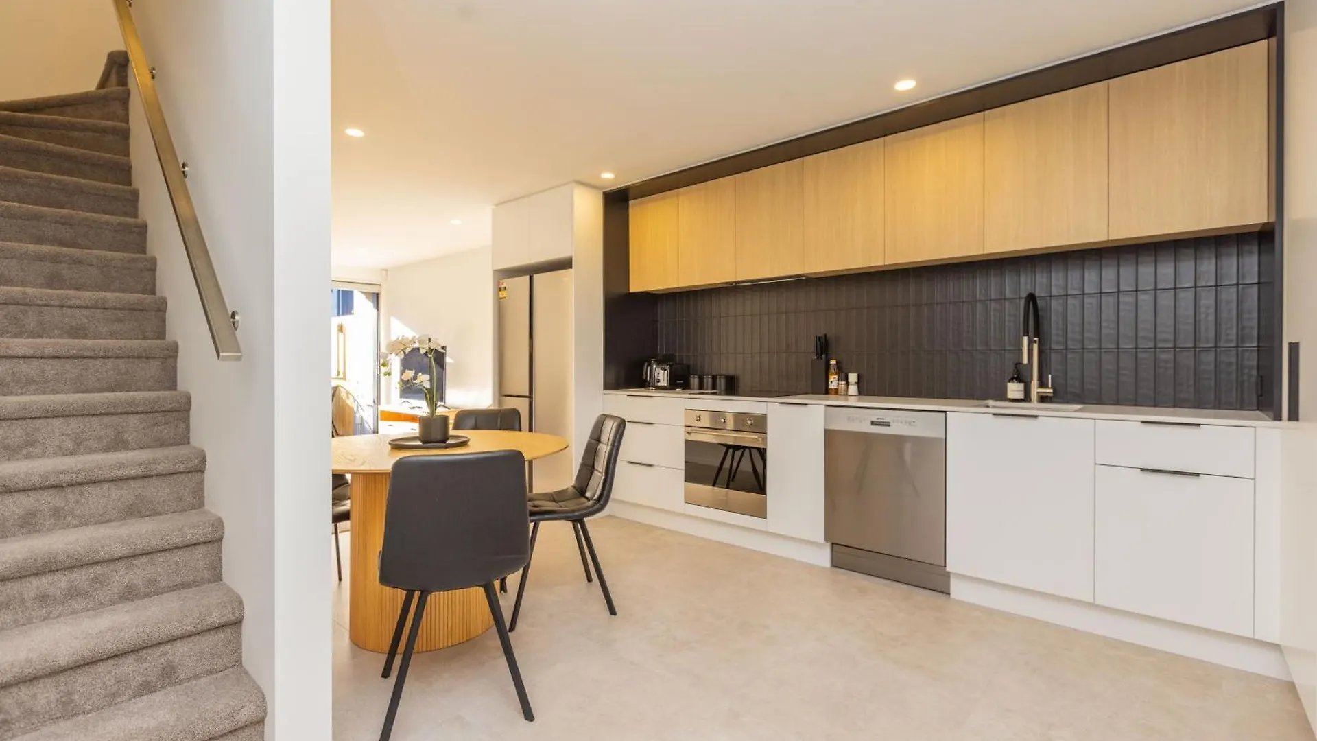شقة Luxury Cbd 2Bed2Bath With Parking Near Parks كريستتشيرش