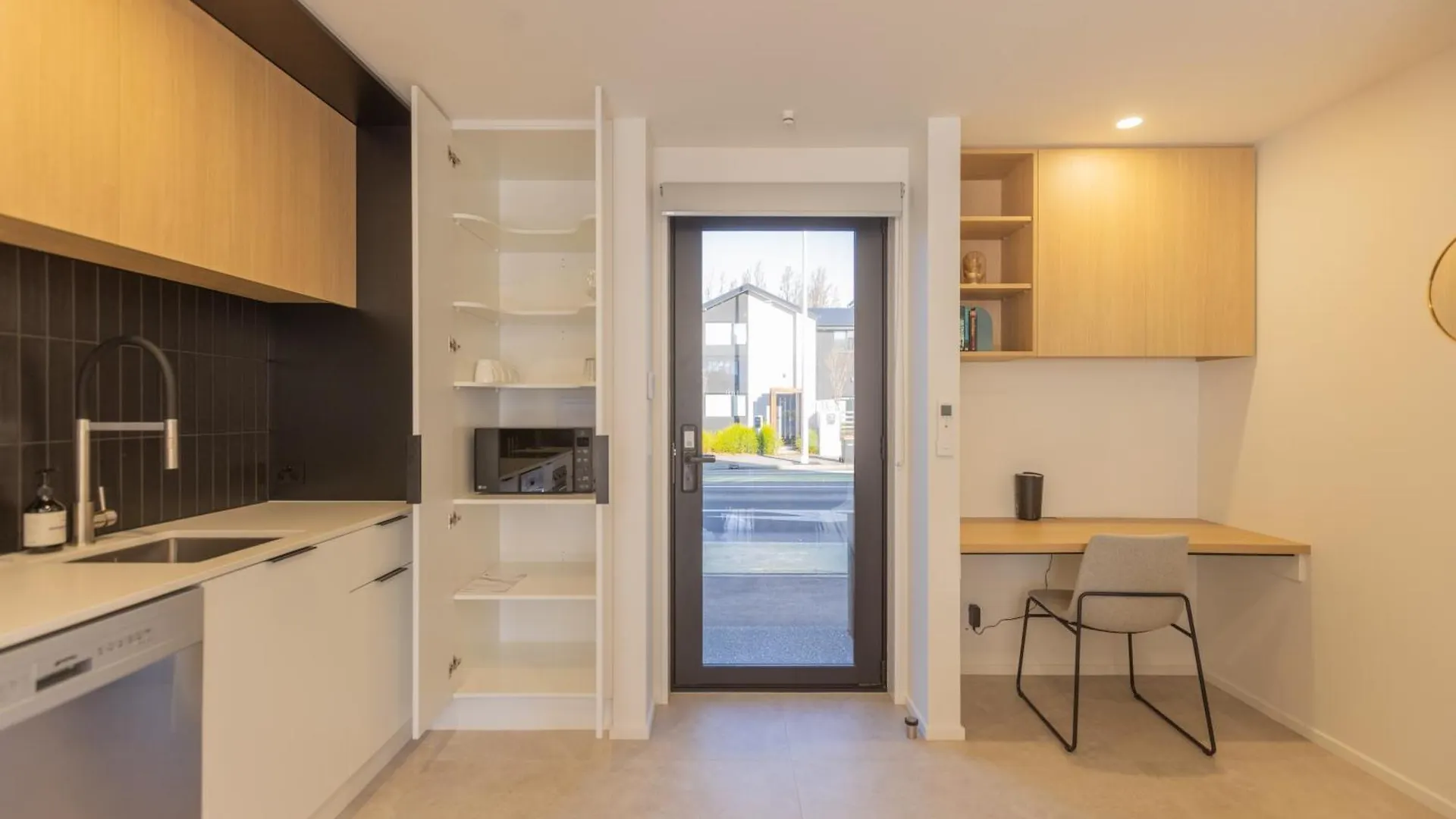 דירות כרייסטצ'רץ' Luxury Cbd 2Bed2Bath With Parking Near Parks ניו זילנד
